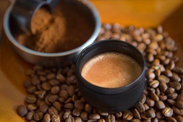 Minipresso and Halfwit Coffee: Colombia Guanacas | Wacaco